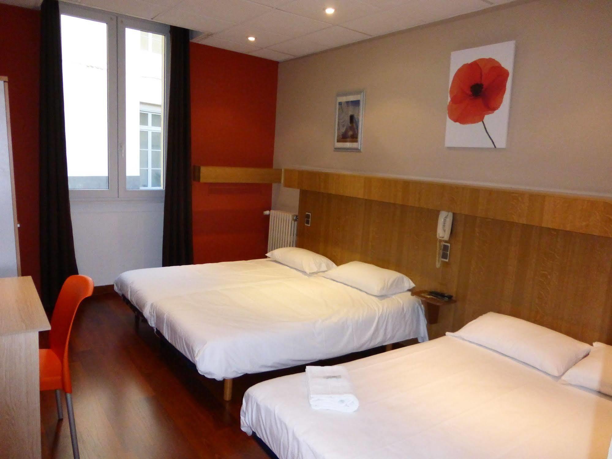 Hotel Abalone - Centre Gare Nîmes Kültér fotó