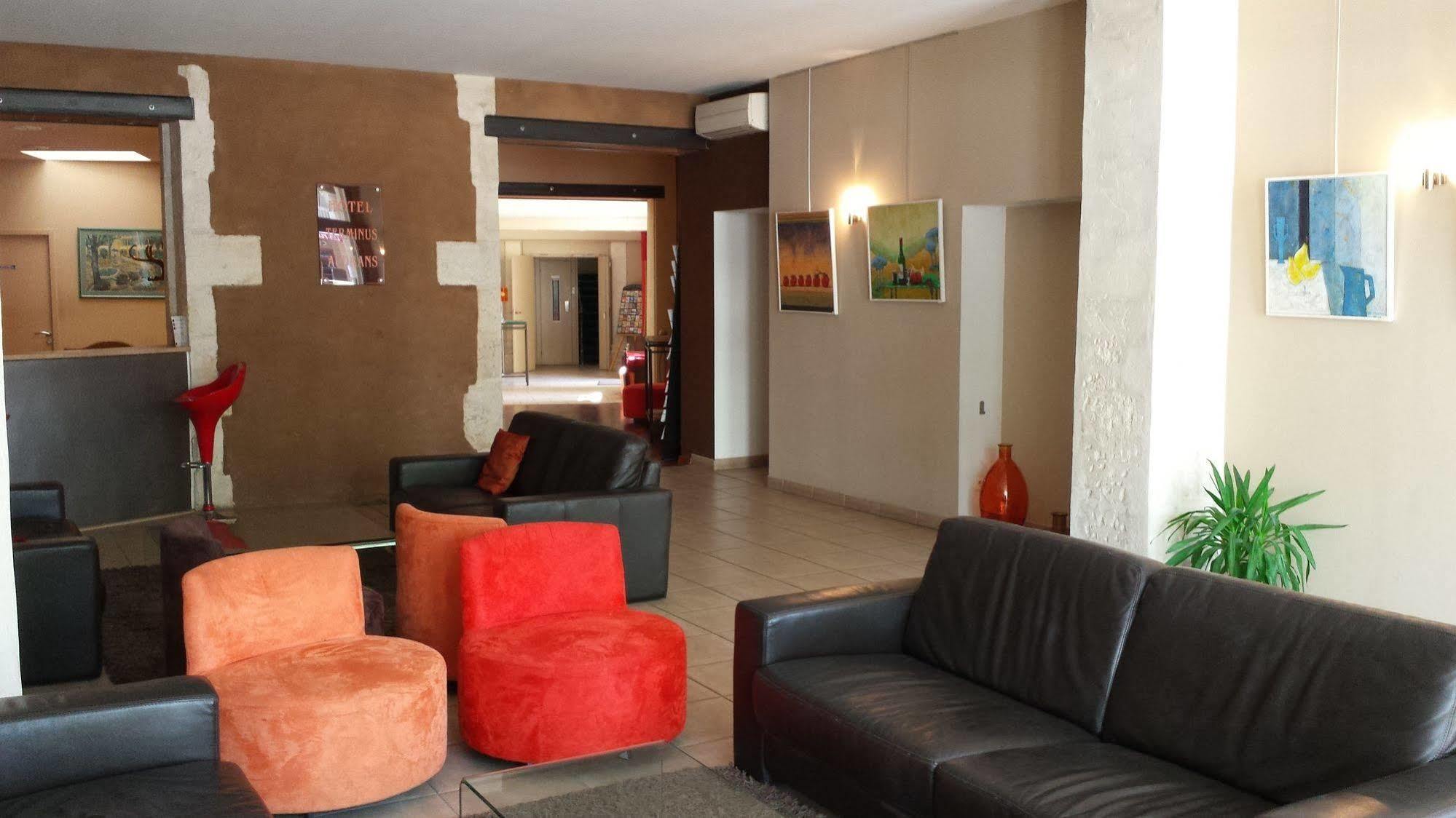 Hotel Abalone - Centre Gare Nîmes Kültér fotó